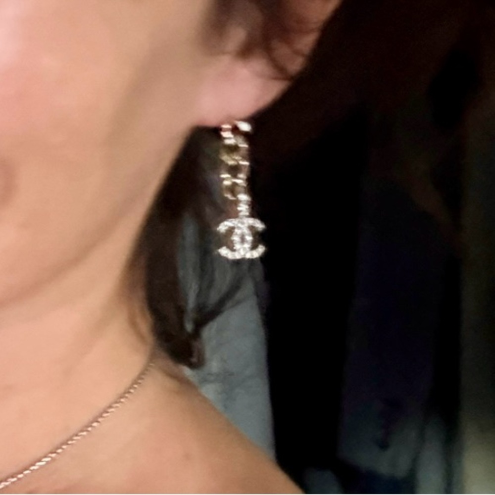 Chanel Chain CC Earrings… - Picture 3 of 9